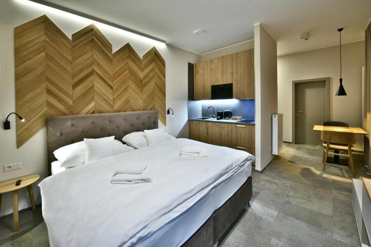 Aplend Lake Resort Strbske Pleso ภายนอก รูปภาพ